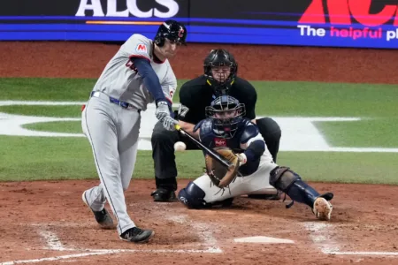 Rays beat Guardians to even the ALCS at 1-1